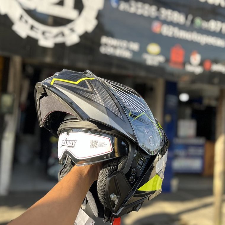 Capacete X-Troy Neon, cor Grafite/Neon, linha X-Troy — 021 Moto Peças Vargem Pequena RJ